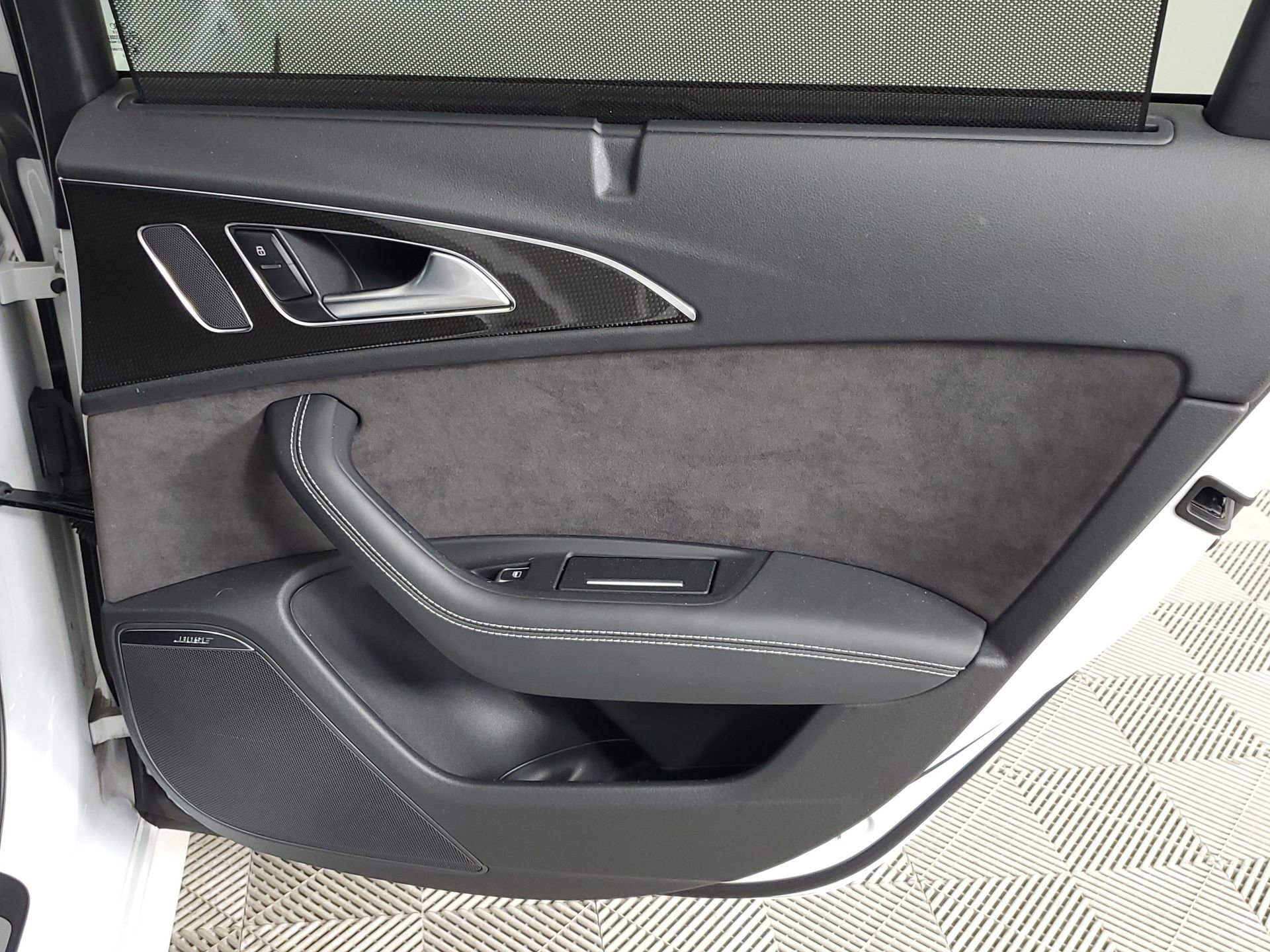 Used 2016 Audi S6 Prestige w/ Prestige Package image 26