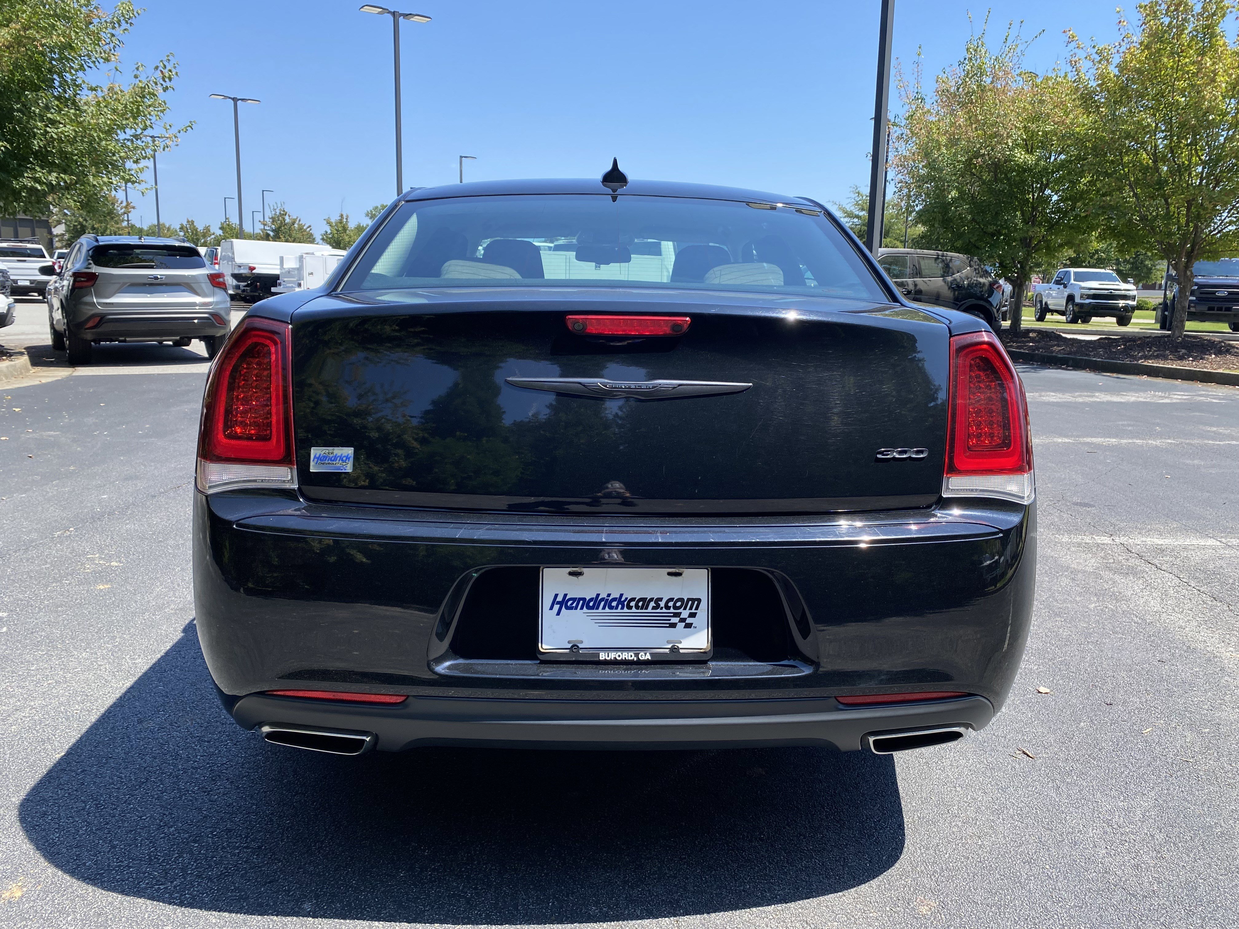 Used 2020 Chrysler 300 Touring w/ Sport Appearance Package image 8