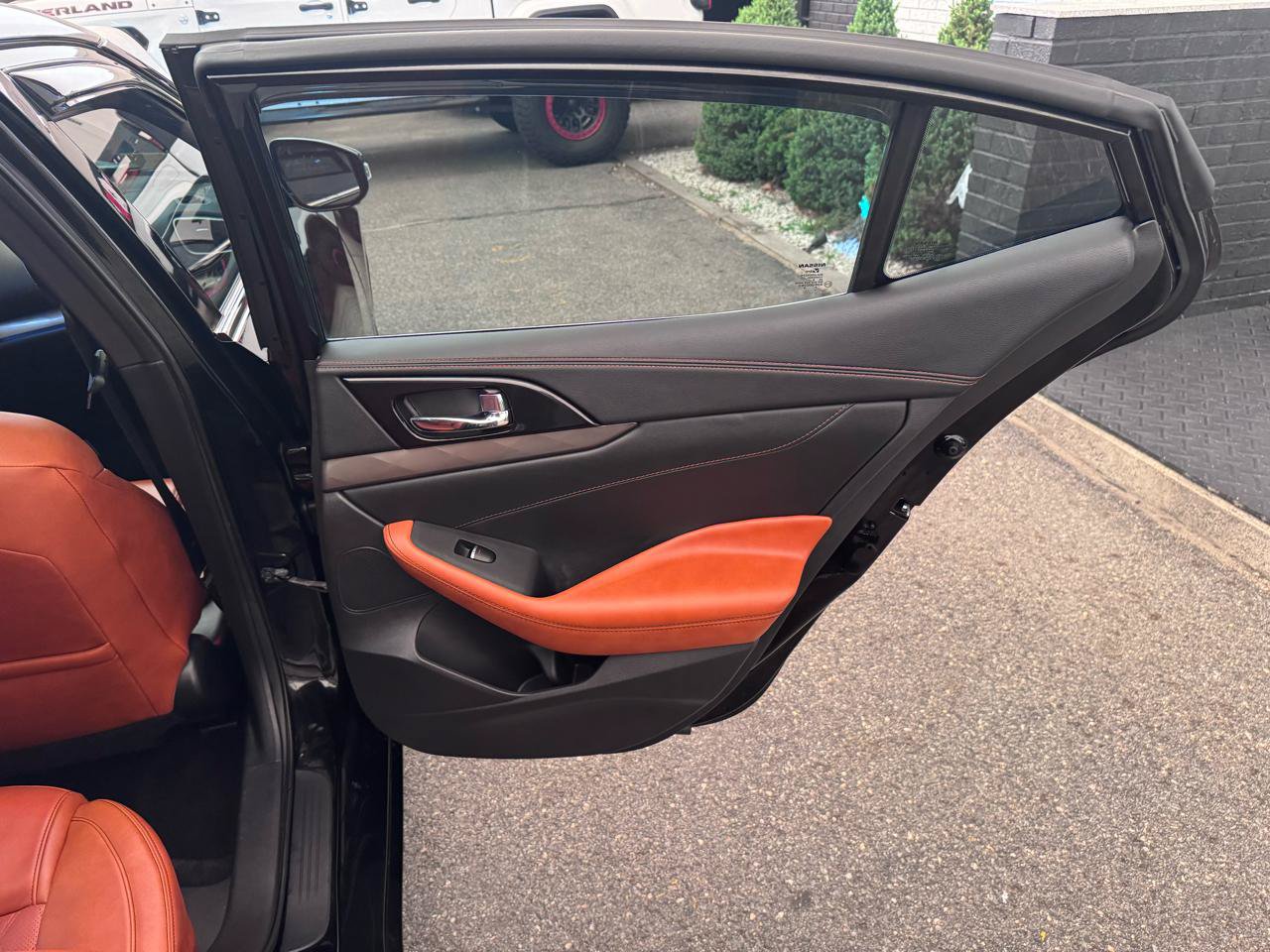 Used 2019 Nissan Maxima Platinum w/ Reserve Package FWD image 25
