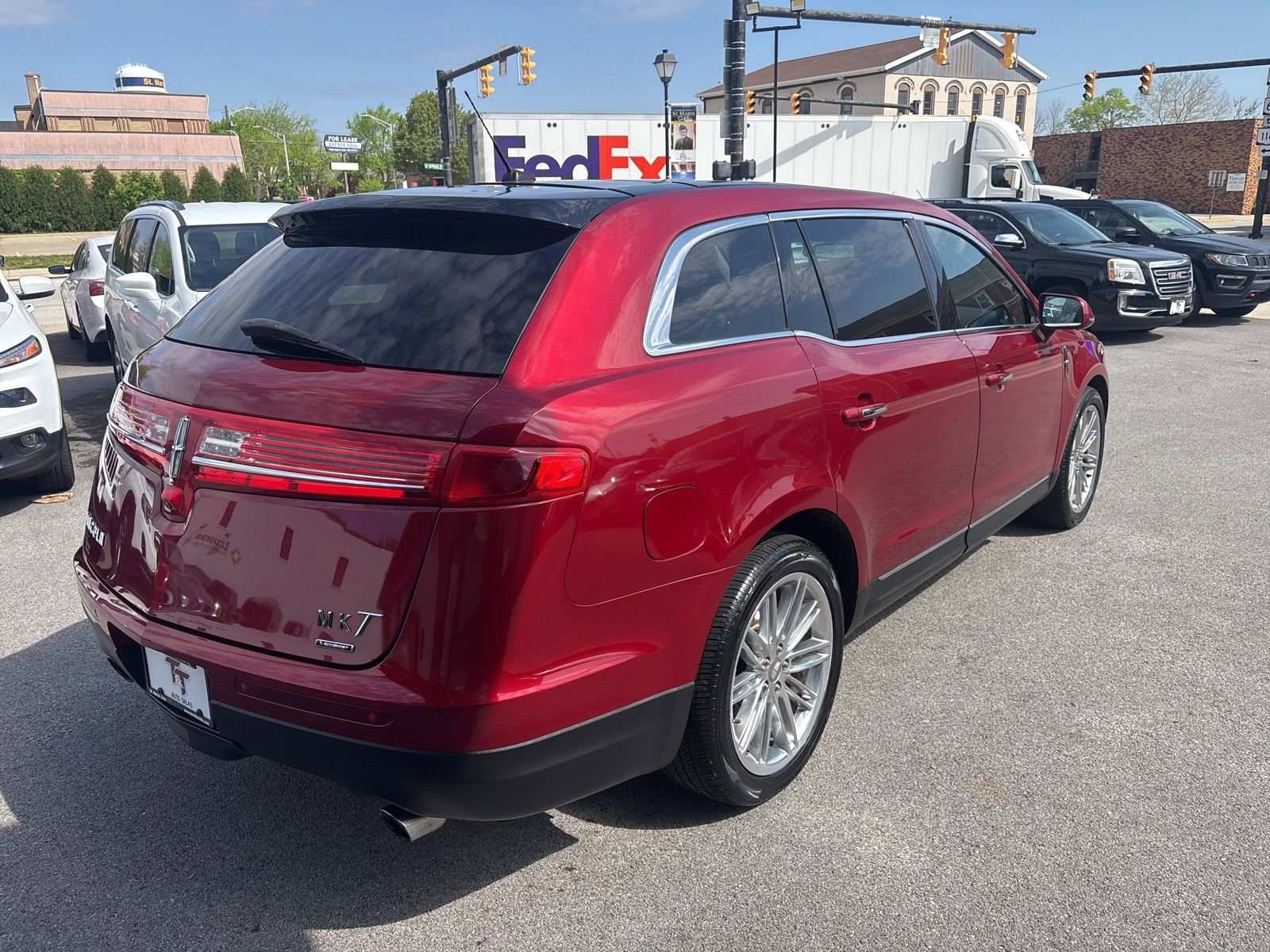 Used 2016 Lincoln MKT AWD w/ Equipment Group 201A image 5