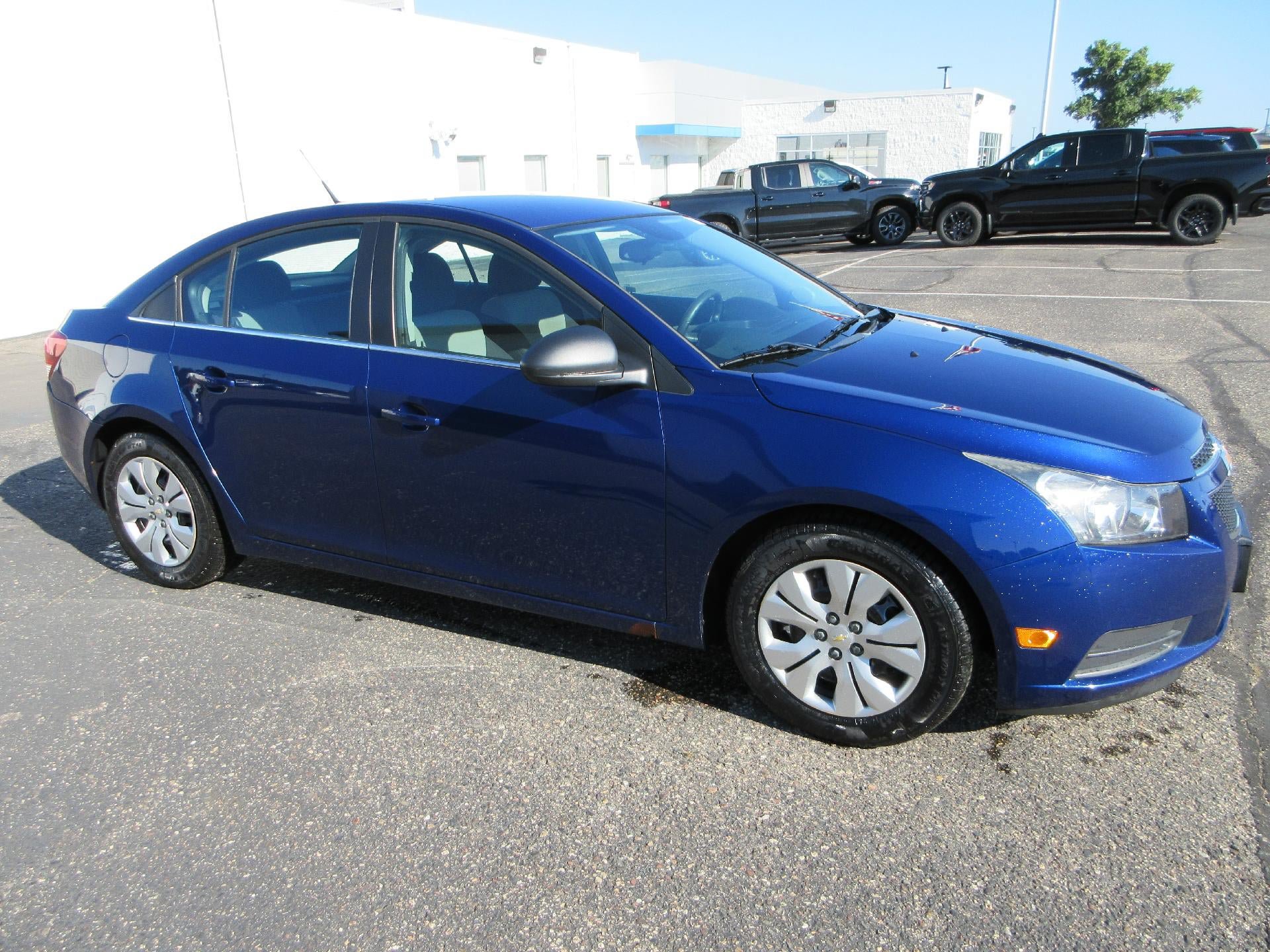 Certified 2012 Chevrolet Cruze LS FWD image 3