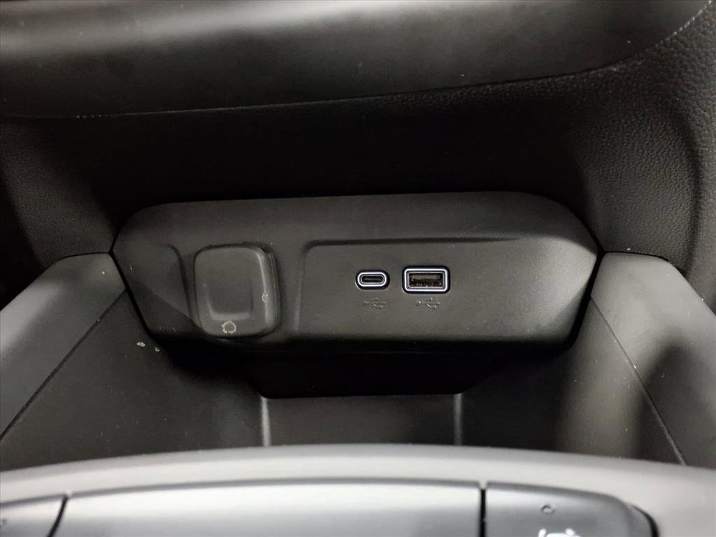 Used 2024 Chevrolet Trax RS w/ Driver Confidence Package image 12