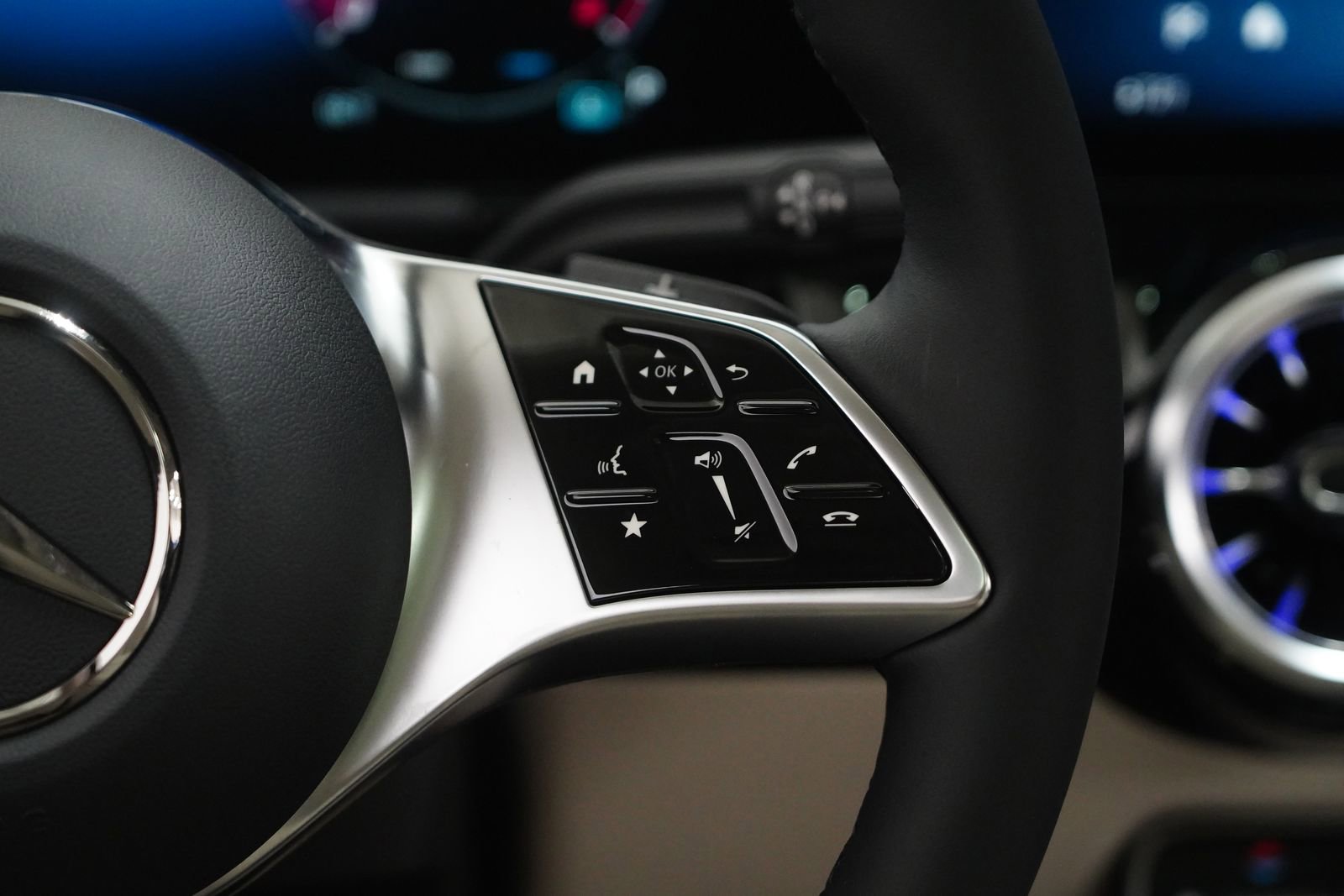 New 2026 Mercedes-Benz GLA 250 4MATIC image 21