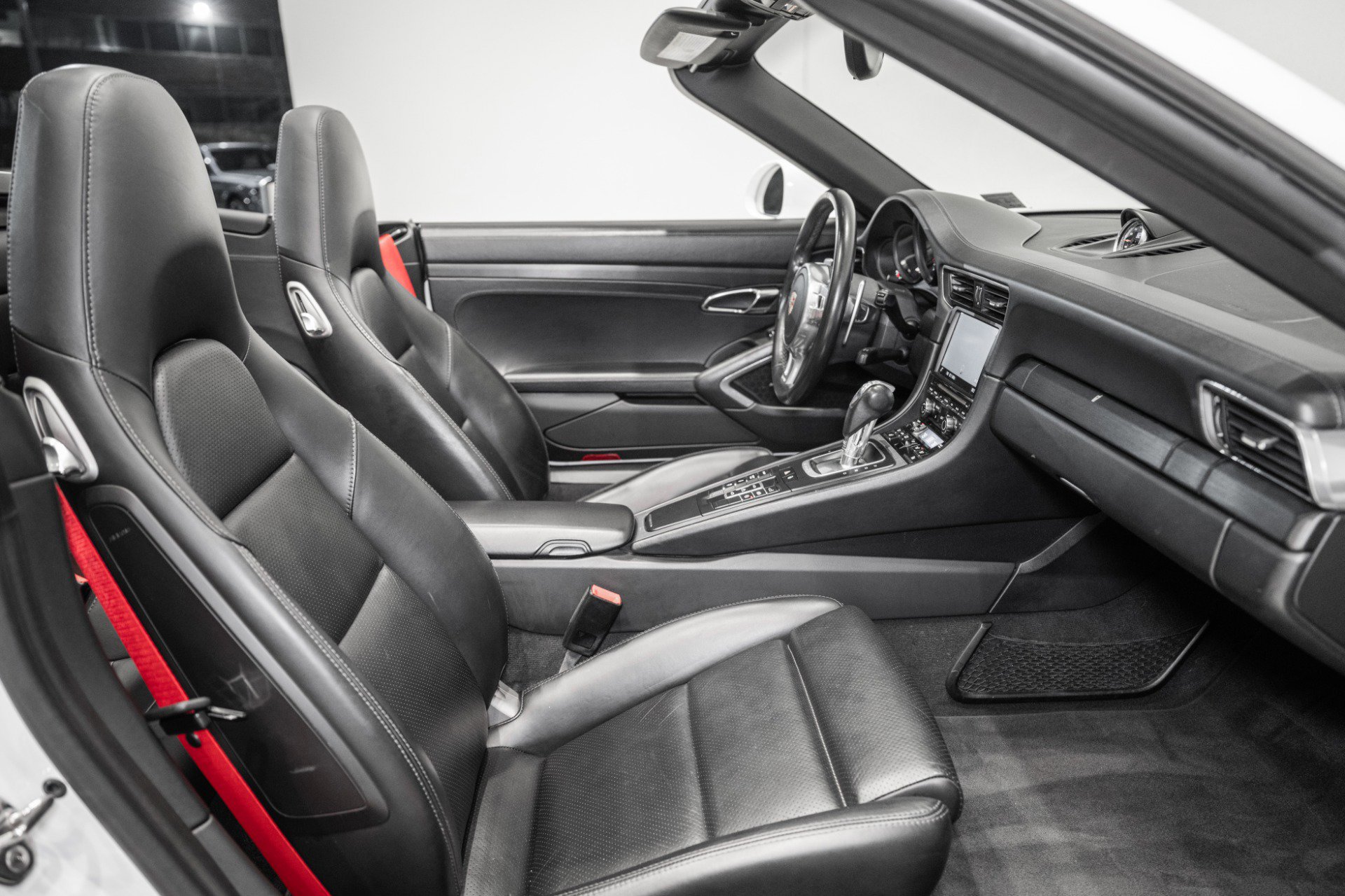 Used 2016 Porsche 911 Carrera GTS image 20