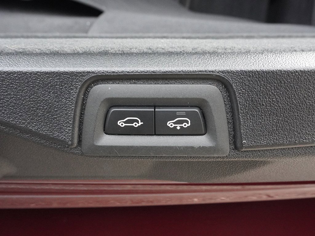 Used 2024 BMW X7 xDrive40i w/ Premium Package image 81