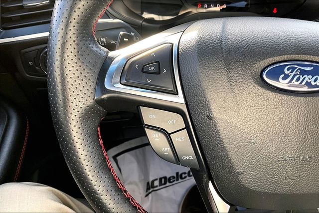 Used 2022 Ford Edge ST-Line w/ Class II Trailer Tow Package image 11