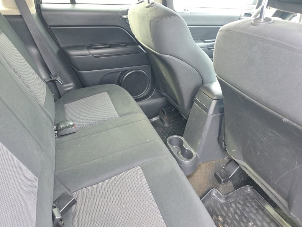 Used 2013 Jeep Compass Latitude w/ Sun/Sound Group image 15