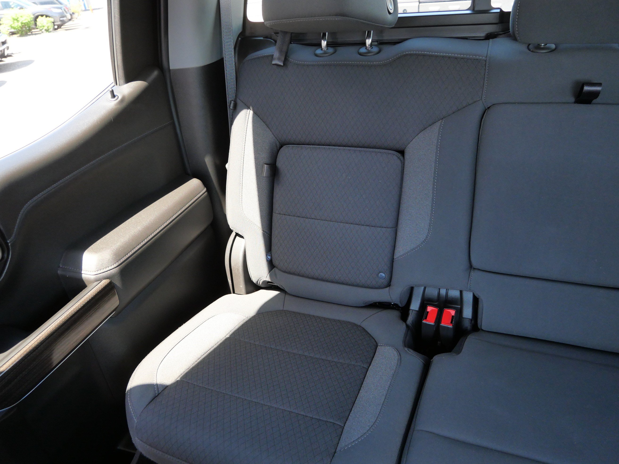 Used 2022 Chevrolet Silverado 1500 RST w/ Redline Edition AWD/4WD image 12