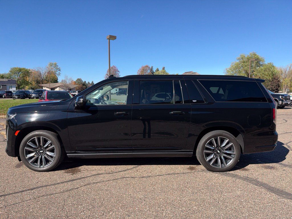 Used 2024 Cadillac Escalade ESV Sport Platinum AWD/4WD image 34