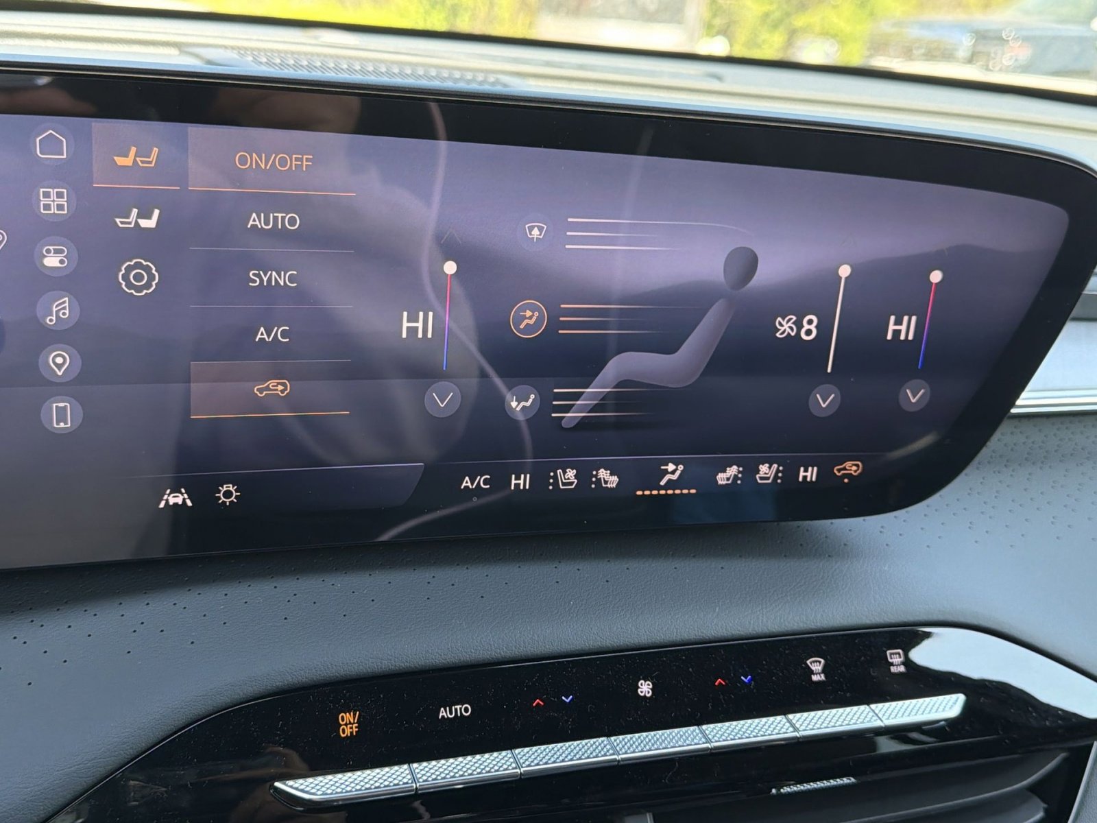 New 2026 Buick Enclave Avenir w/ Super Cruise Package image 21