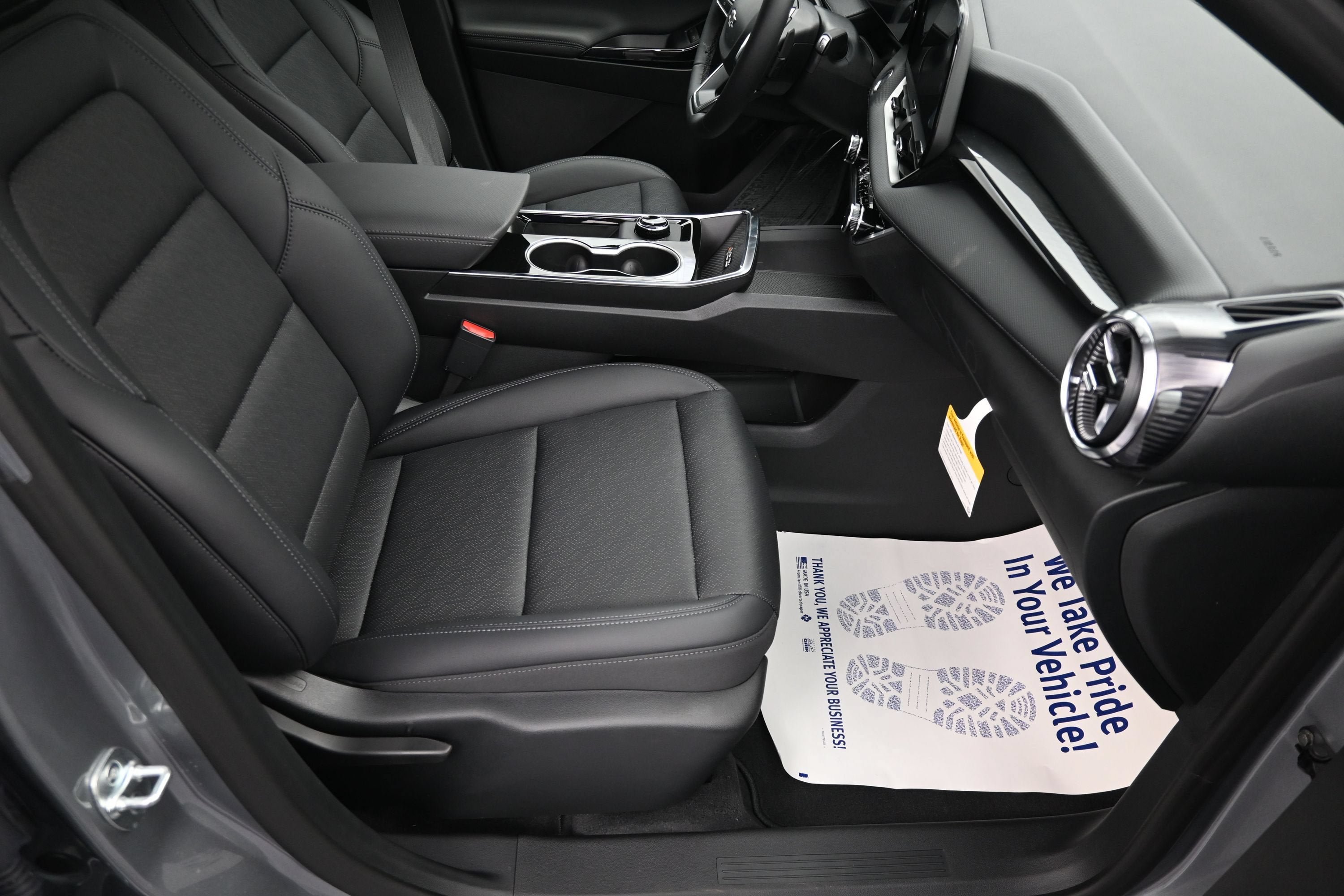 New 2027 Chevrolet Equinox LT w/ Convenience Package II FWD image 34