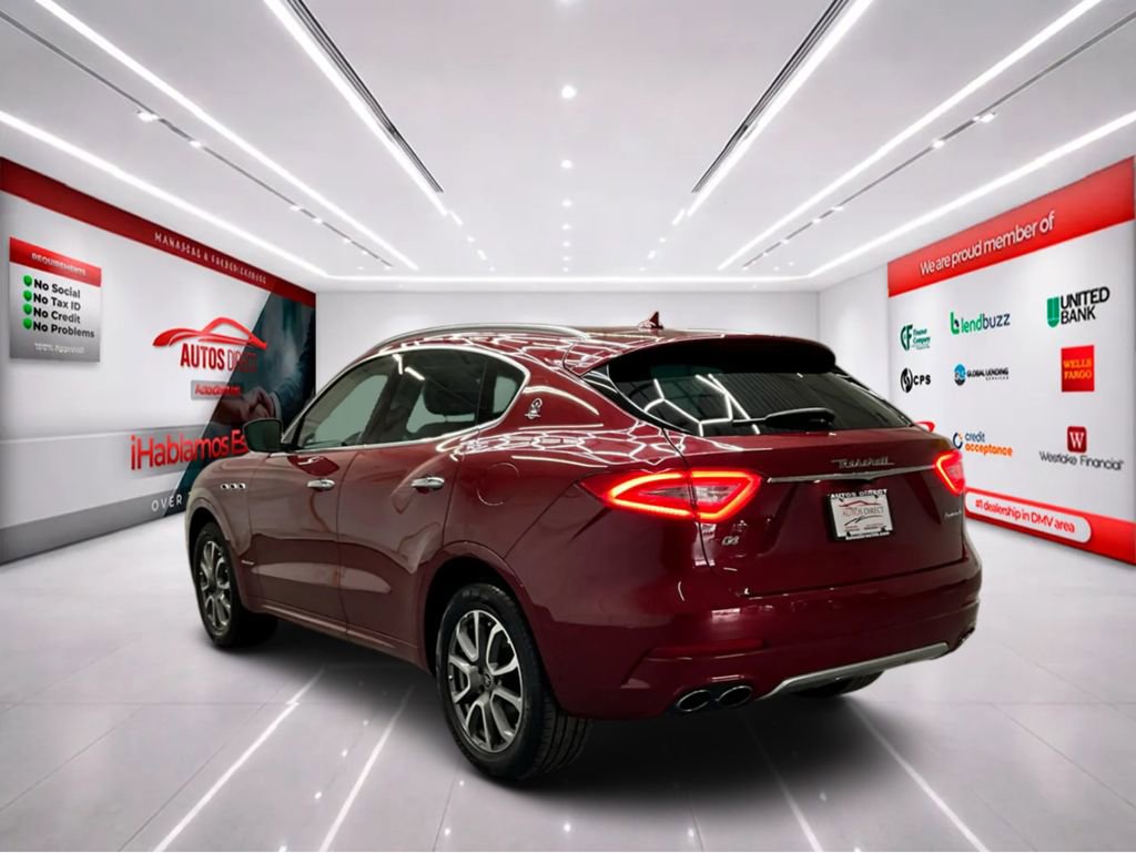 Used 2020 Maserati Levante GranLusso image 6