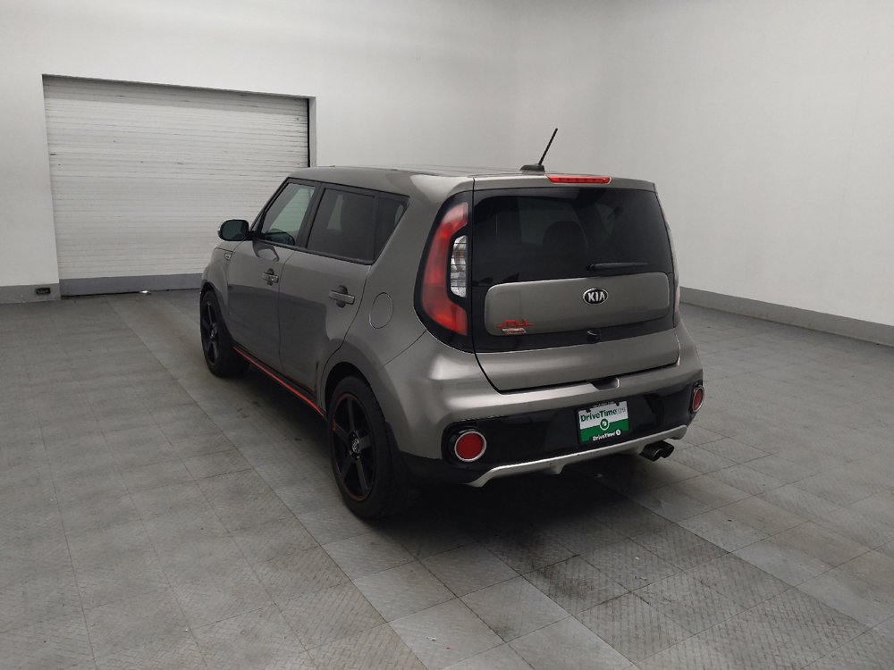 Used 2018 Kia Soul ! image 5