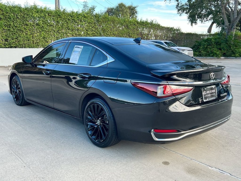 Certified 2024 Lexus ES 300h Ultra Luxury w/ Accessory Package (Z2) FWD image 5