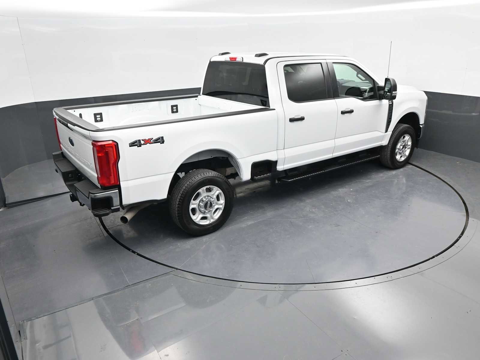 Used 2025 Ford F250 XLT image 57
