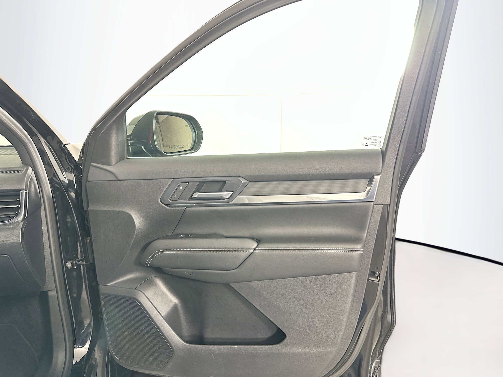 Used 2025 GMC Terrain Elevation image 30