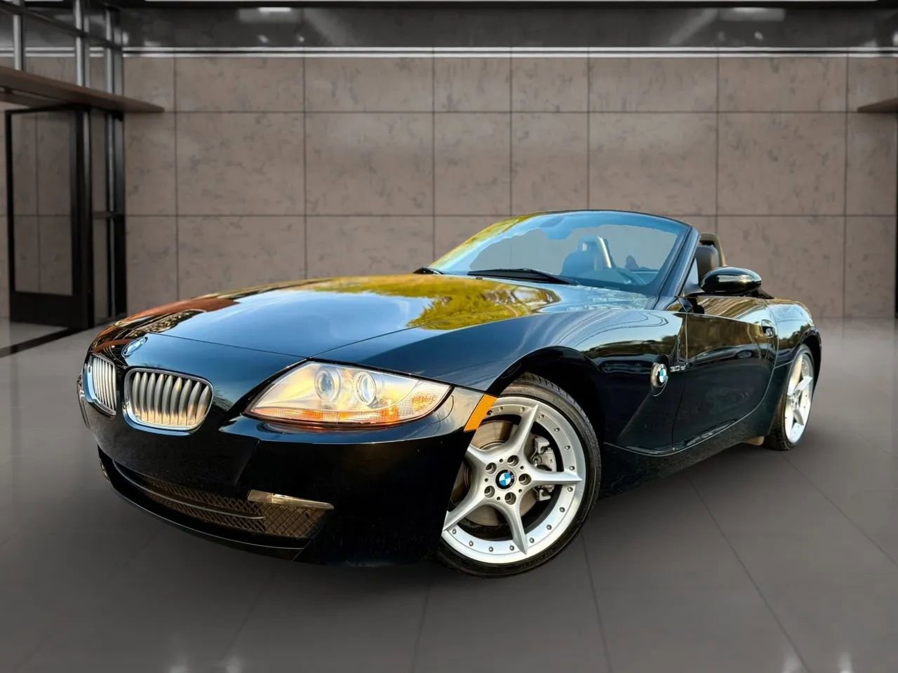 Used 2006 BMW Z4 3.0si image 2
