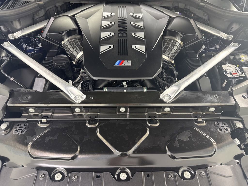 Used 2026 BMW X5 M60i image 12