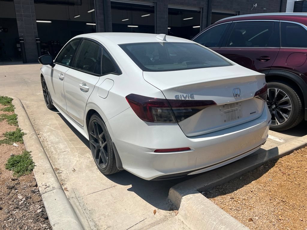 Used 2025 Honda Civic Sport image 3