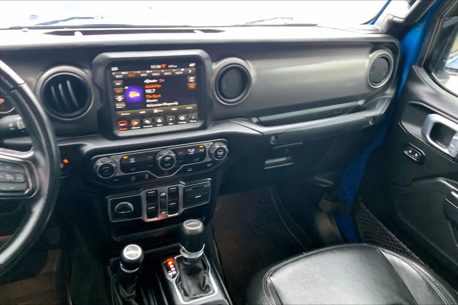 Used 2021 Jeep Gladiator Sport AWD/4WD image 7