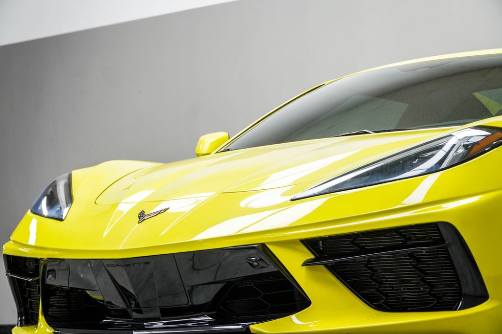 Used 2023 Chevrolet Corvette Stingray Premium Conv w/ Z51 Performance Package RWD image 9
