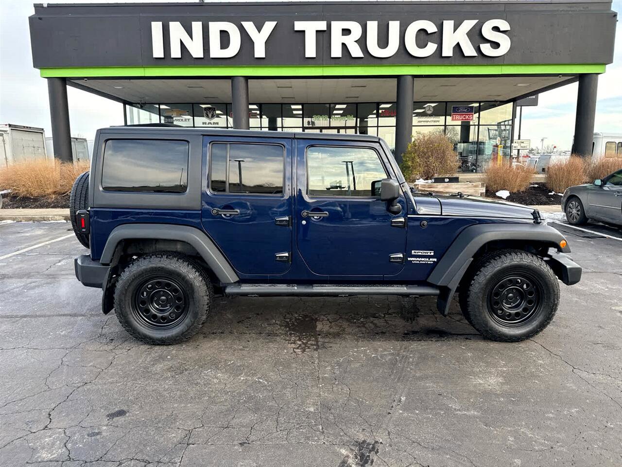 Used 2013 Jeep Wrangler Unlimited Sport image 1