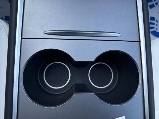 Used 2023 Tesla Model Y Long Range image 24