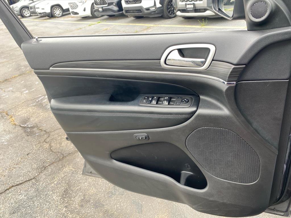 Used 2021 Jeep Grand Cherokee Limited AWD/4WD image 22