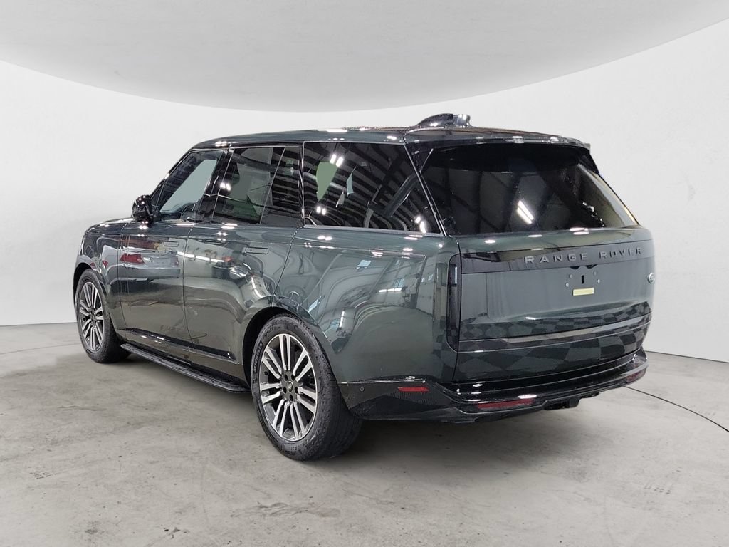 Used 2023 Land Rover Range Rover SE AWD/4WD image 3