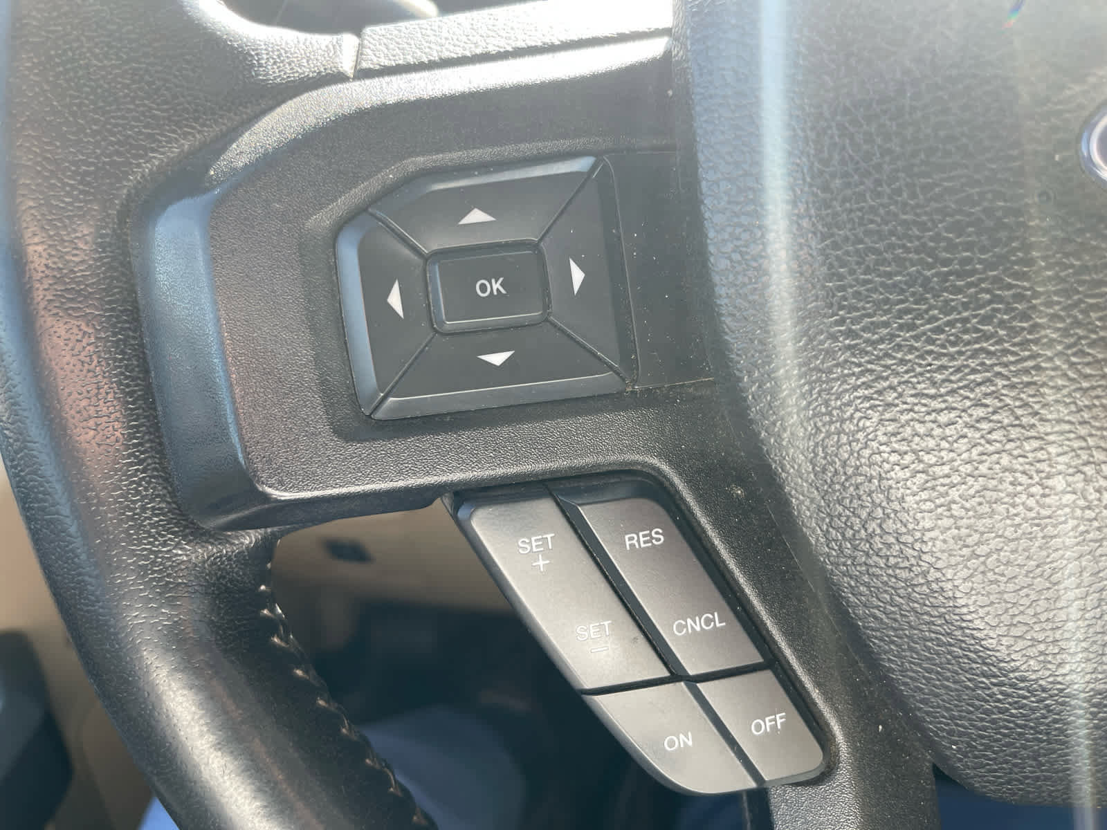 Used 2017 Ford F150 XLT w/ Equipment Group 302A Luxury image 16