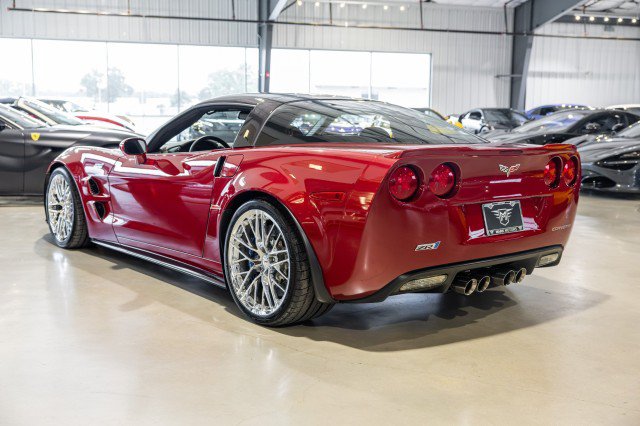 Used 2010 Chevrolet Corvette ZR1 w/ Preferred Equipment Group RWD image 4