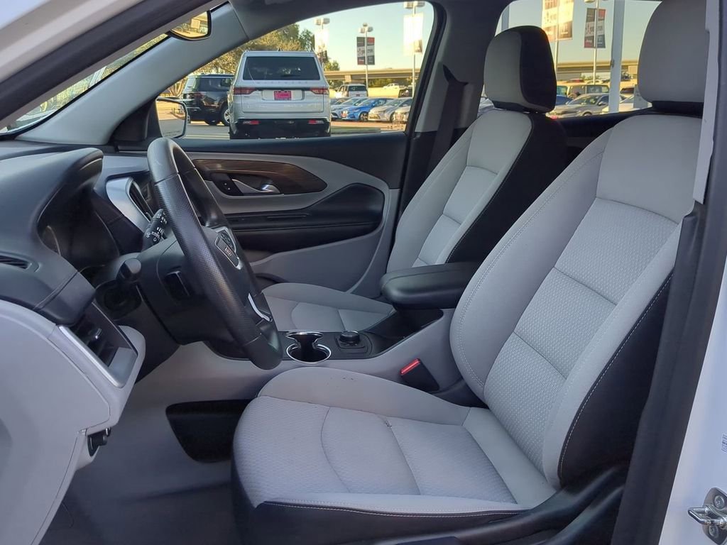 Used 2024 GMC Terrain SLE image 15