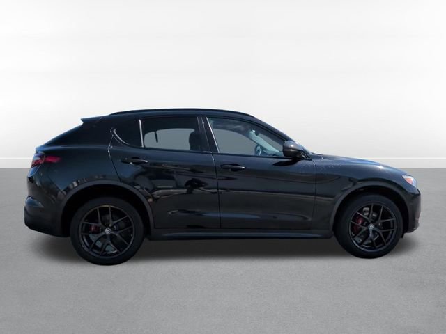 Used 2019 Alfa Romeo Stelvio w/ Nero Edizione RWD image 4