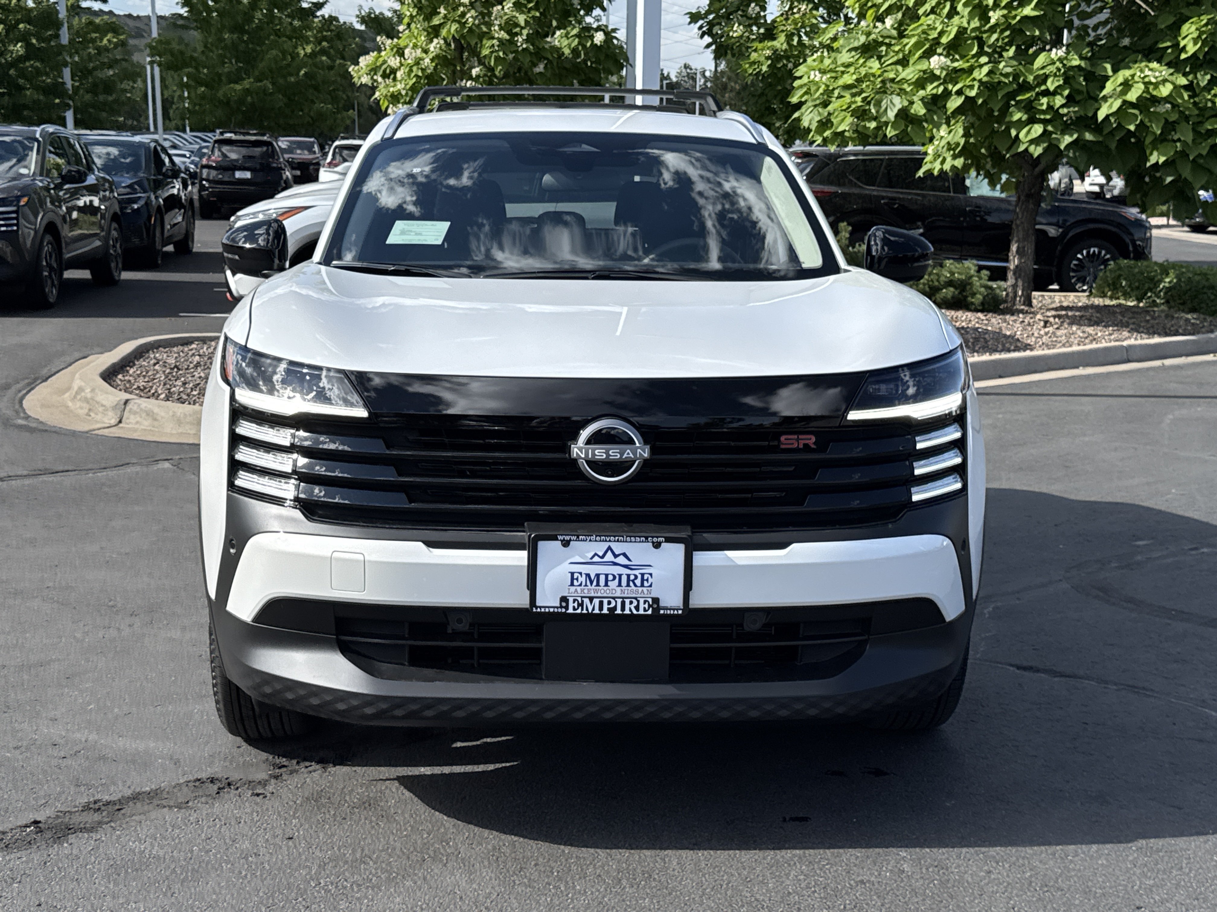 New 2026 Nissan Kicks SR w/ Cold Weather Package AWD/4WD image 5