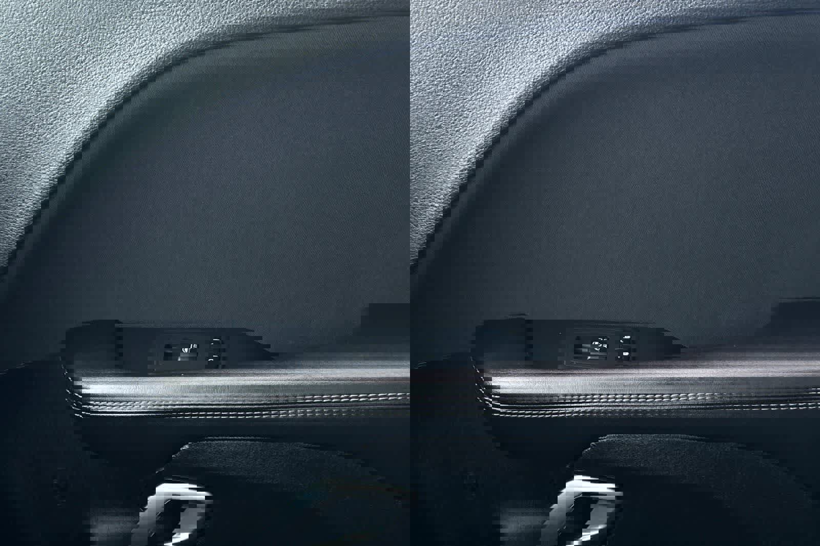 Used 2019 Dodge Challenger GT w/ Blacktop Package image 19