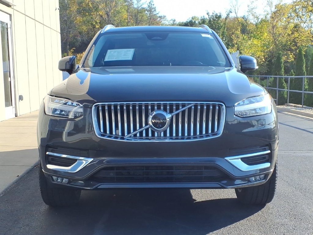Certified 2023 Volvo XC90 B6 Plus w/ Protection Package AWD/4WD image 2