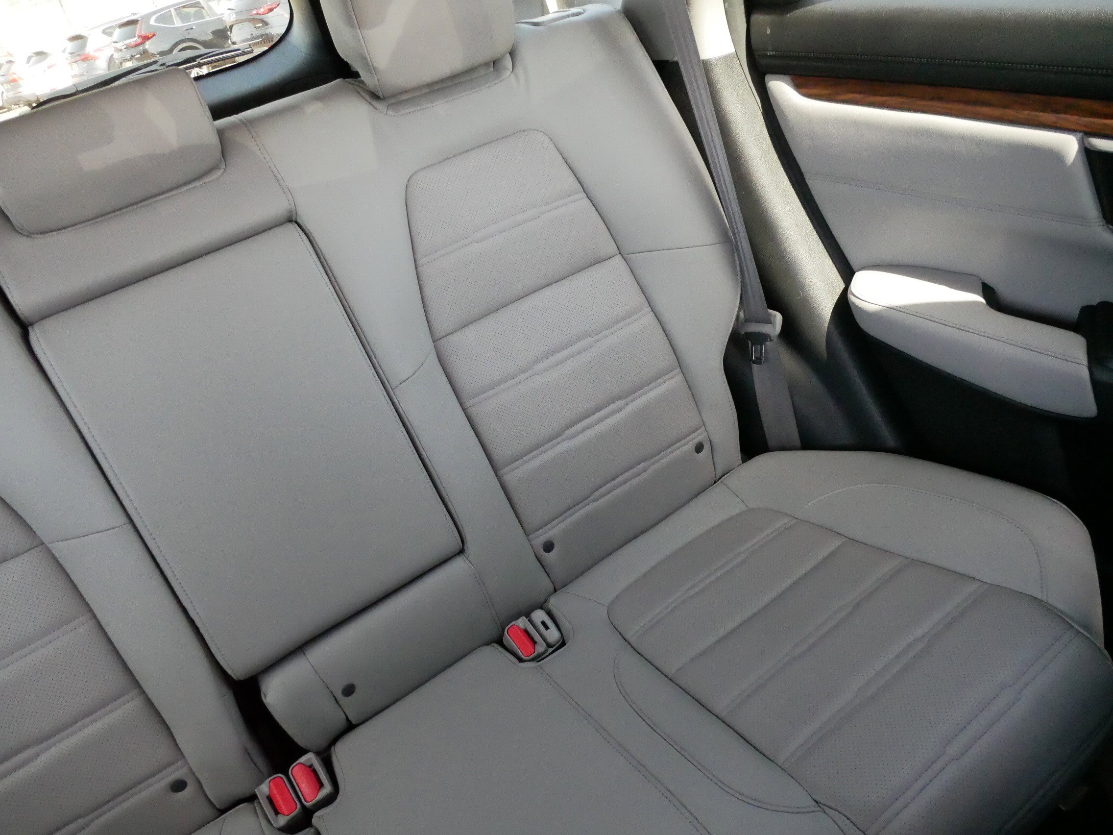 Used 2018 Honda CR-V Touring image 14