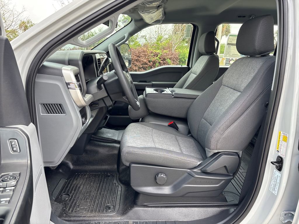 New 2026 Ford F350 XL w/ XL Chrome Package image 29