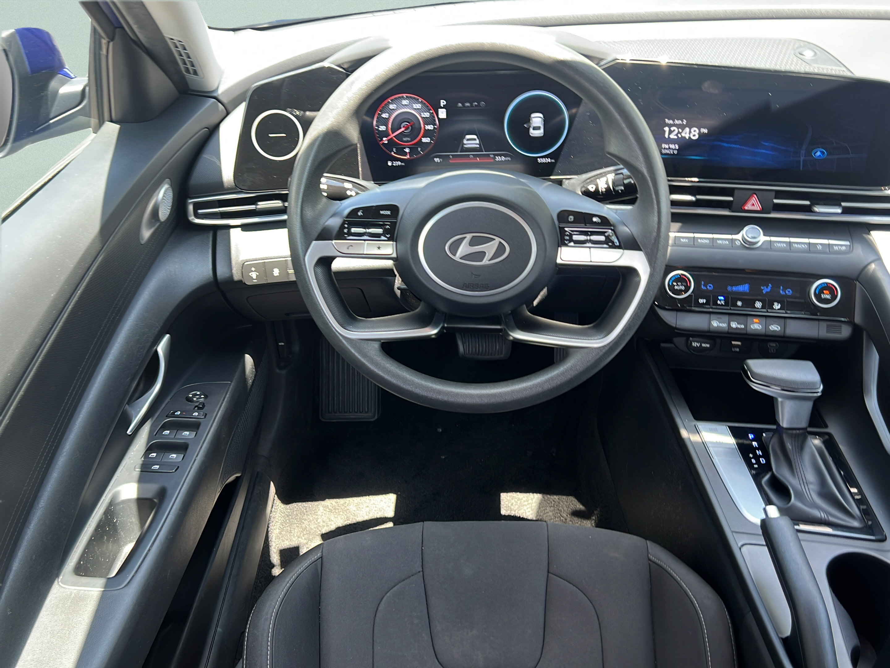 Used 2024 Hyundai Elantra SEL FWD image 11