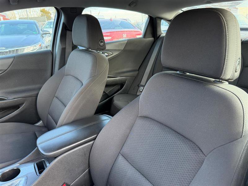 Used 2020 Chevrolet Malibu LT image 13