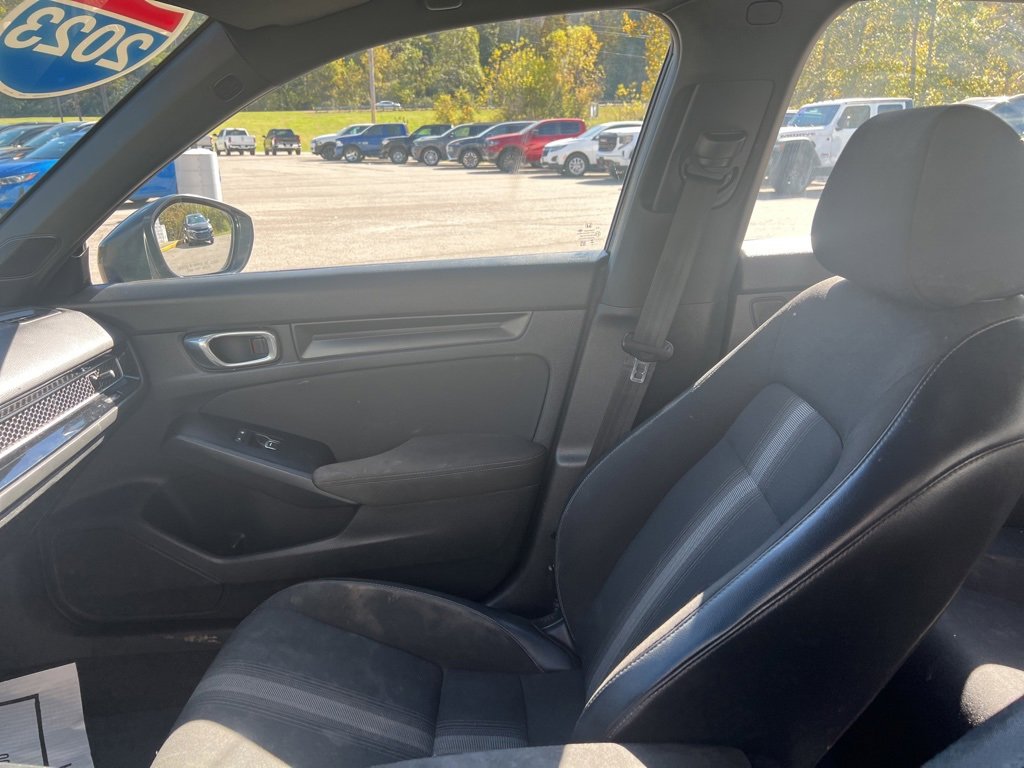 Used 2023 Honda Civic Sport image 23