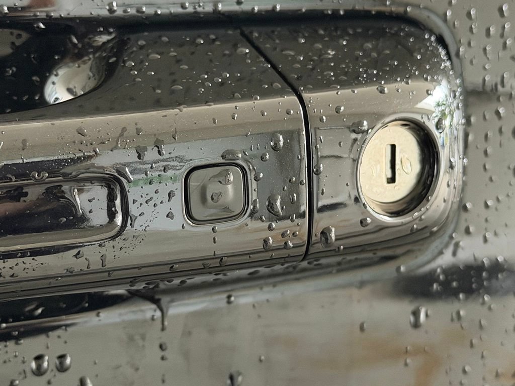 Used 2023 RAM 1500 Laramie RWD image 19