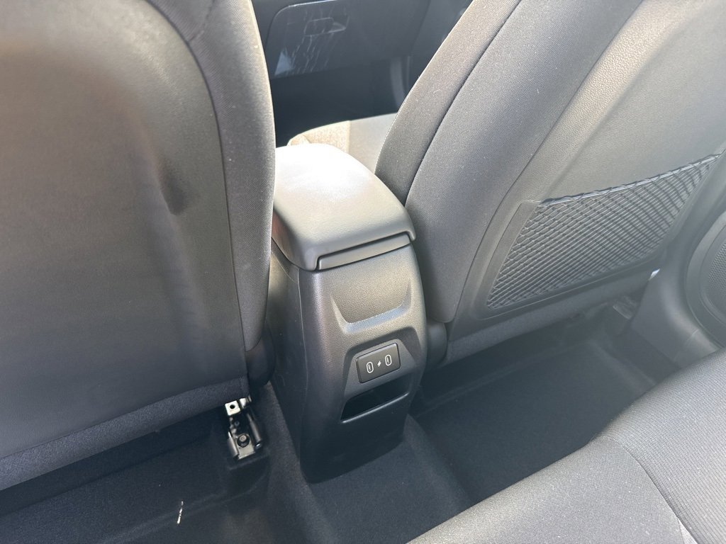 New 2025 Hyundai Venue SEL image 17