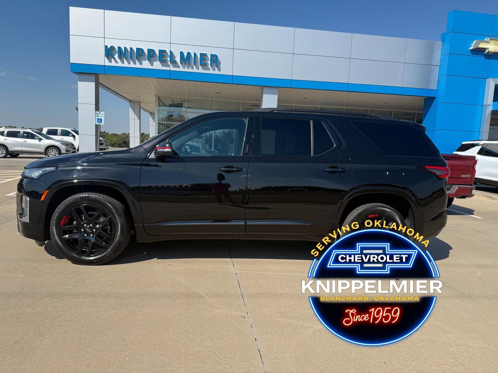 Used 2024 Chevrolet Traverse Premier w/ Redline Edition AWD/4WD image 1