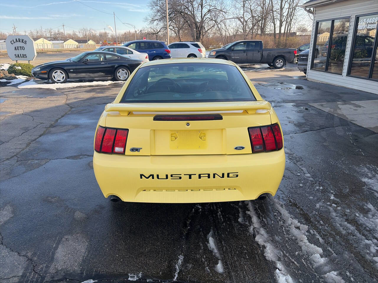 Used 2001 Ford Mustang GT image 2