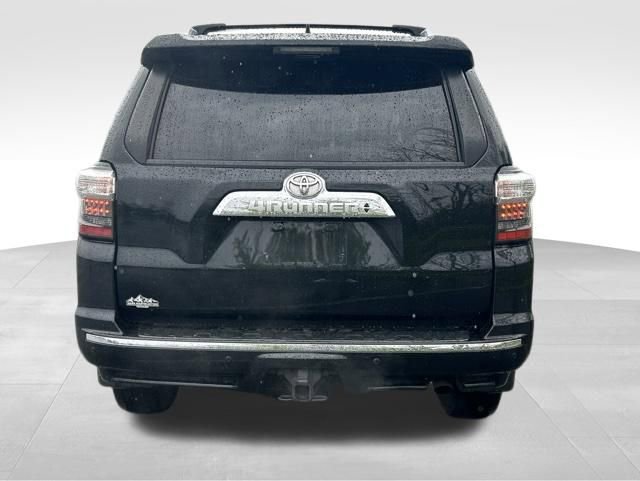 Used 2021 Toyota 4Runner Limited AWD/4WD image 5