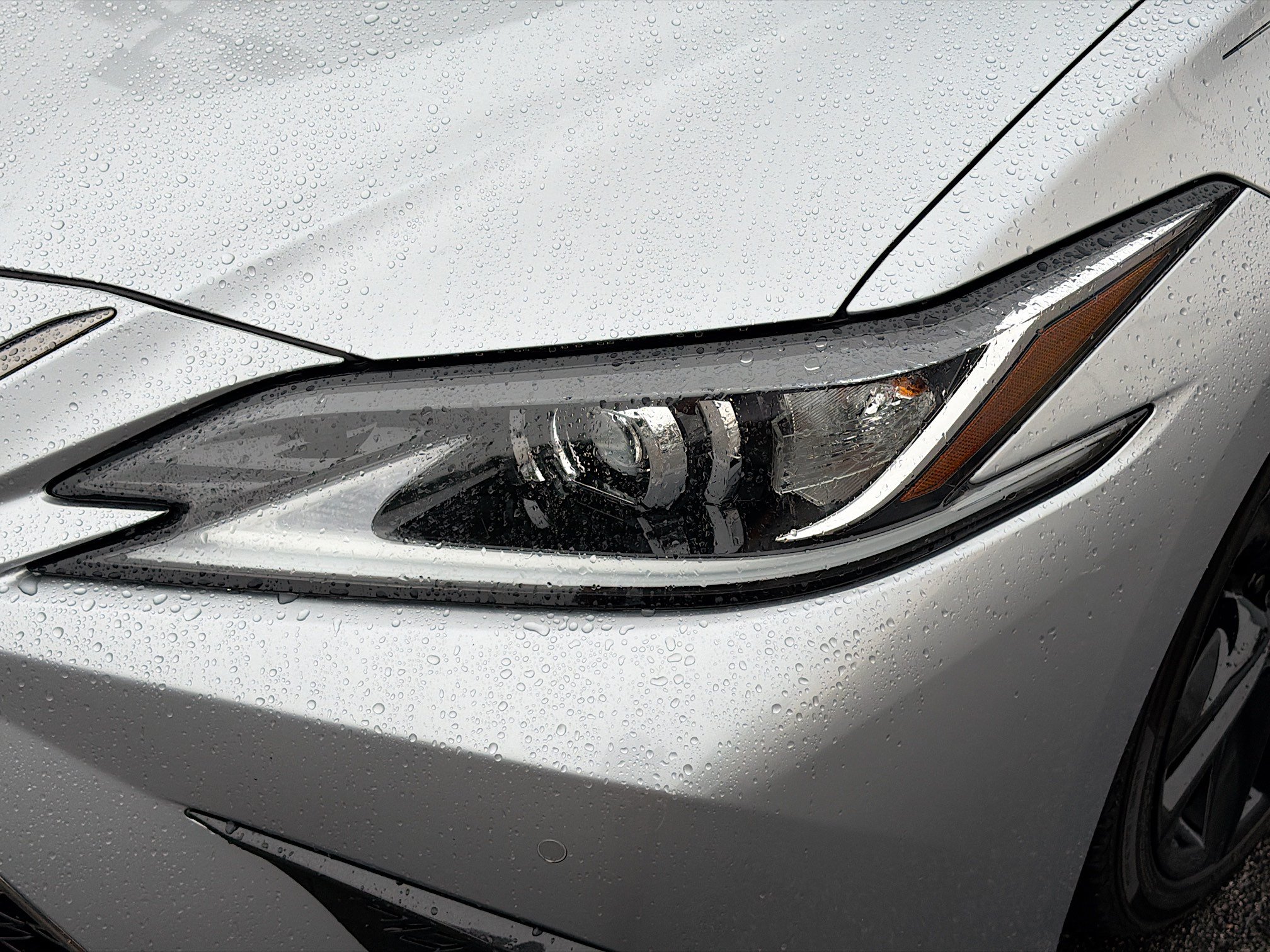Used 2023 Lexus ES 350 F Sport w/ Accessory Package (Z2) FWD image 9