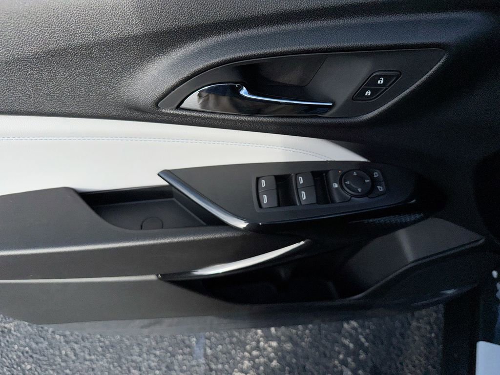 New 2026 Chevrolet Trax LT w/ LT Convenience Package FWD image 15