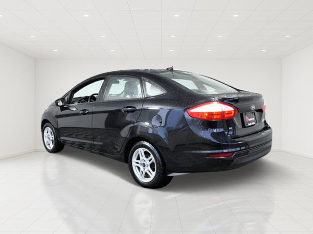 Certified 2017 Ford Fiesta SE FWD image 4