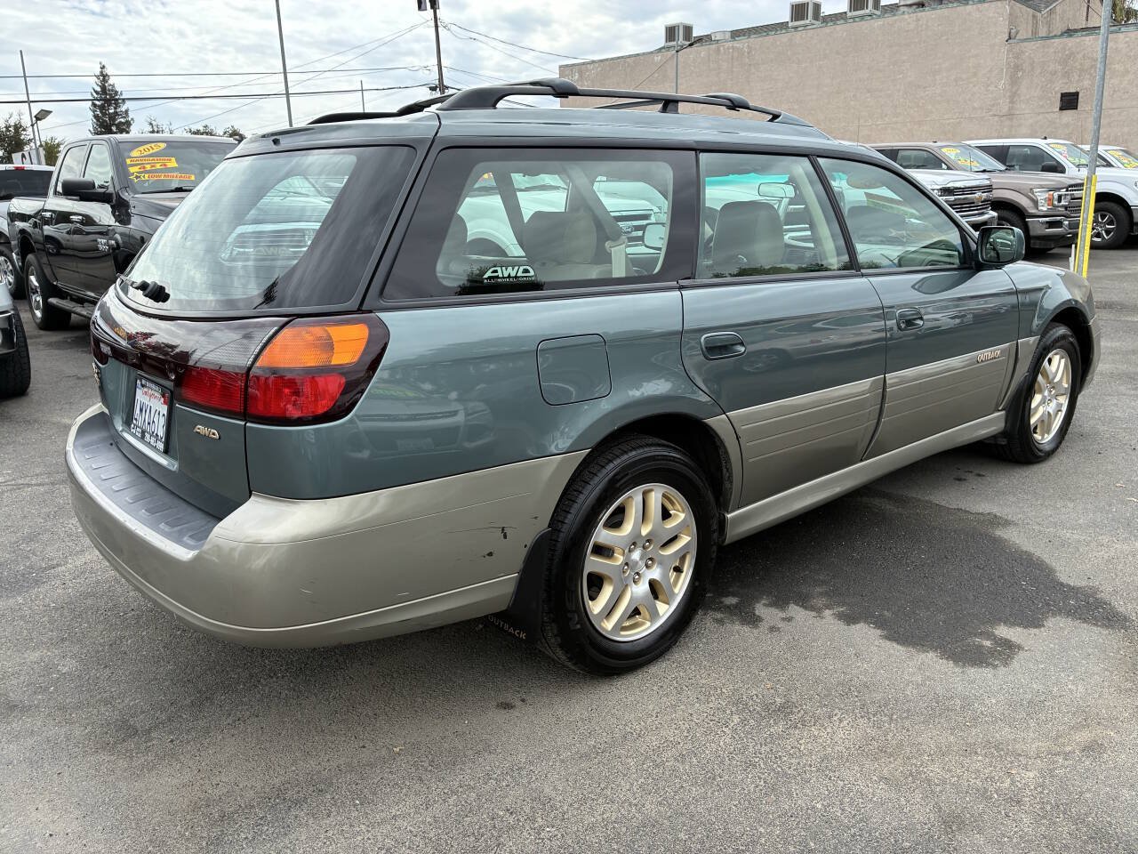Used 2001 Subaru Outback Limited AWD/4WD image 2
